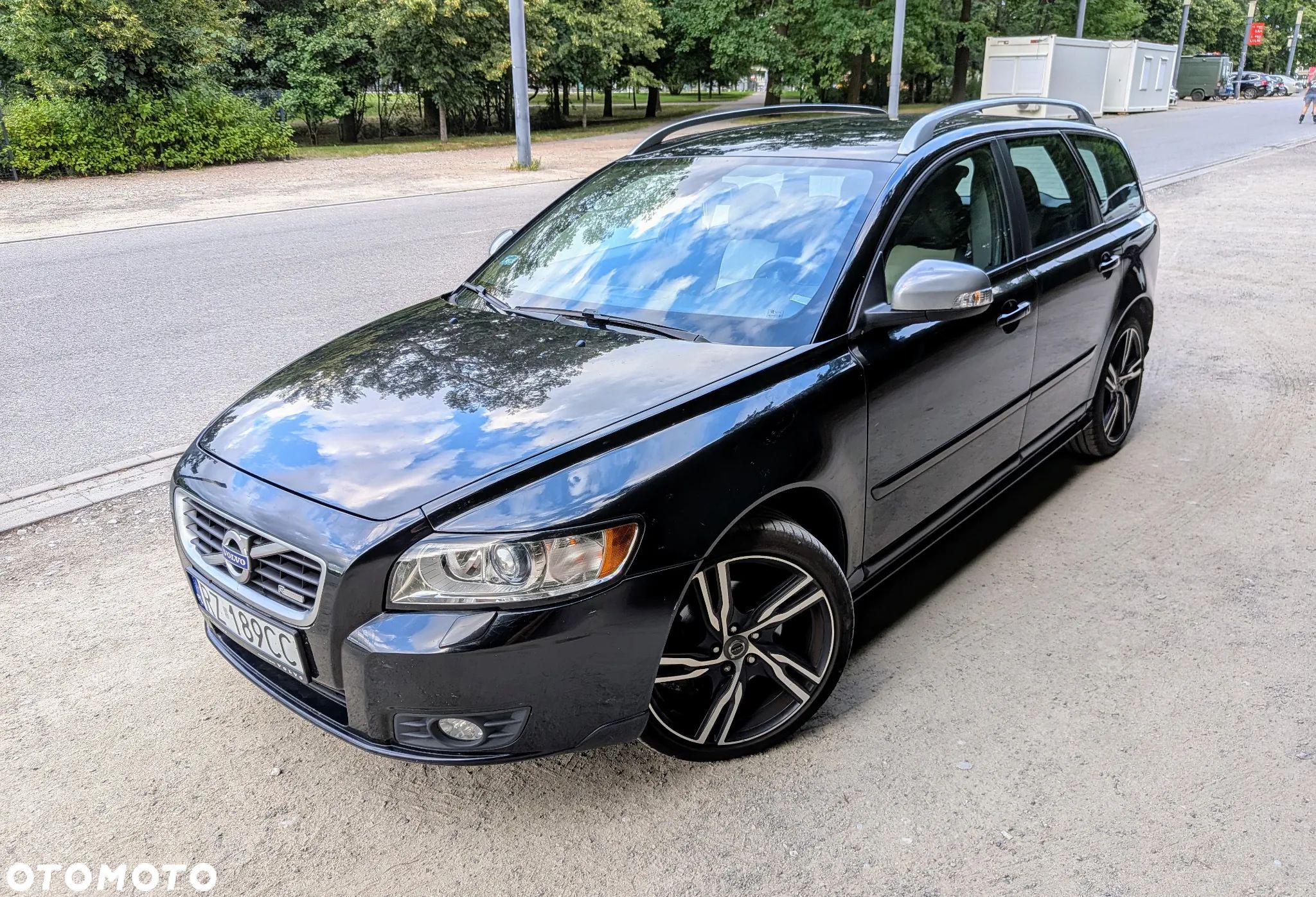 Volvo V50 D3 R-Design - 1