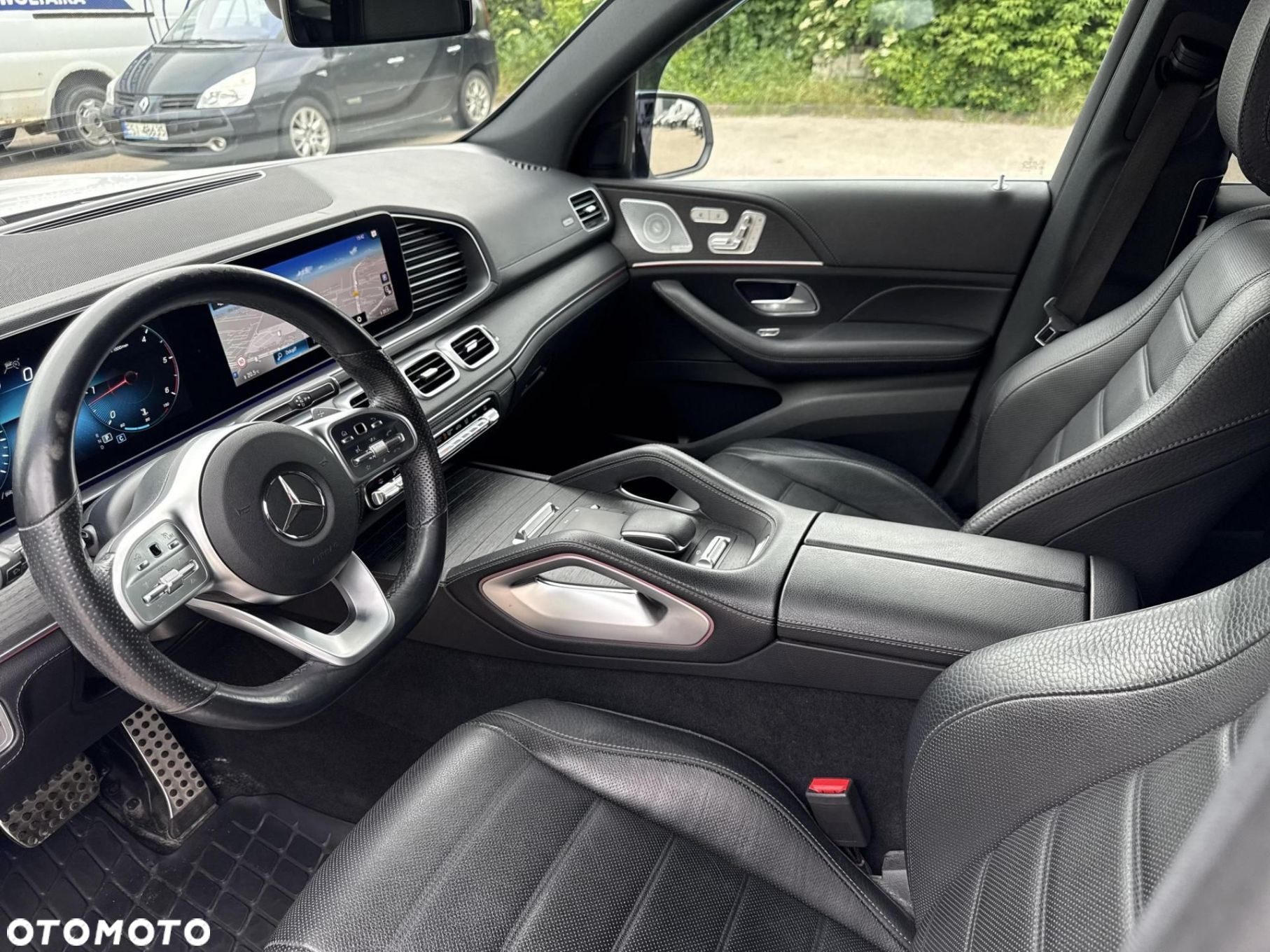 Mercedes-Benz GLS - 11