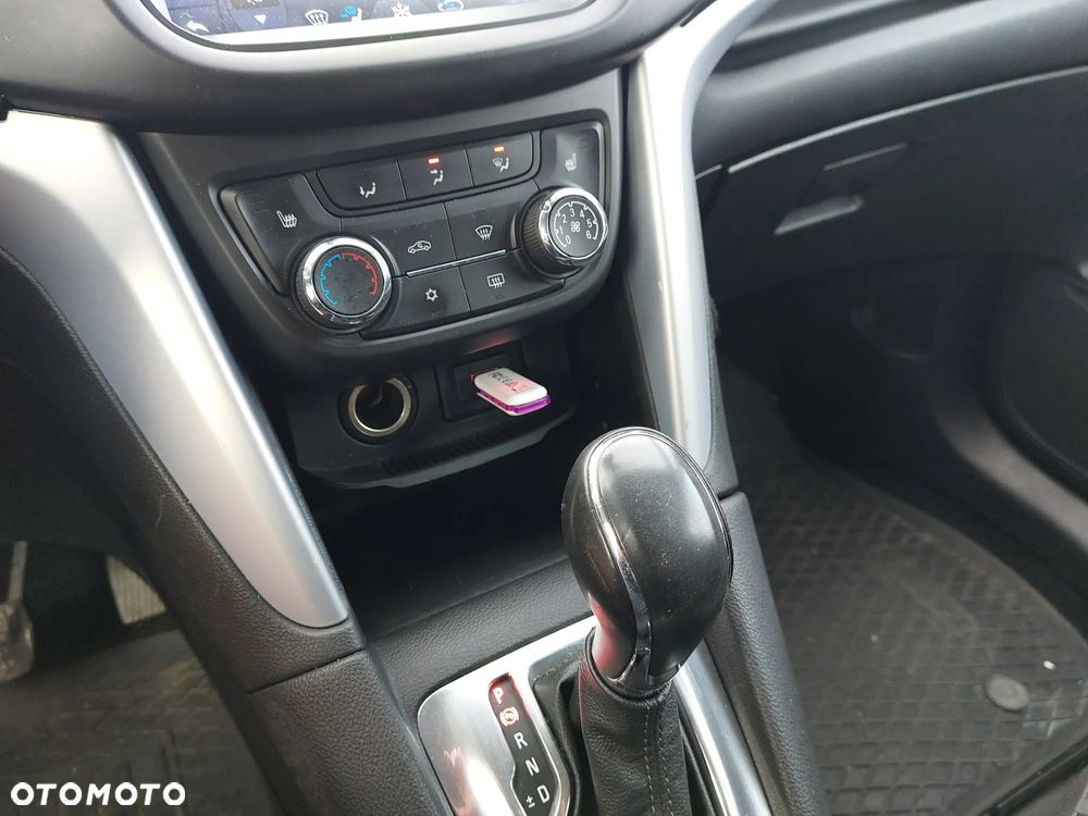 Opel Zafira Tourer 2.0 CDTI Automatik Edition - 20