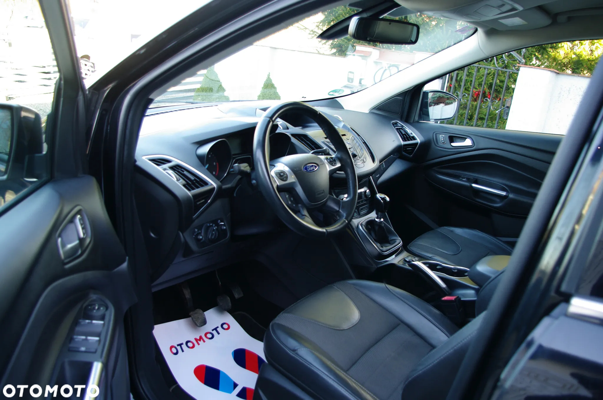 Ford Kuga 2.0 TDCi 2x4 Titanium - 9