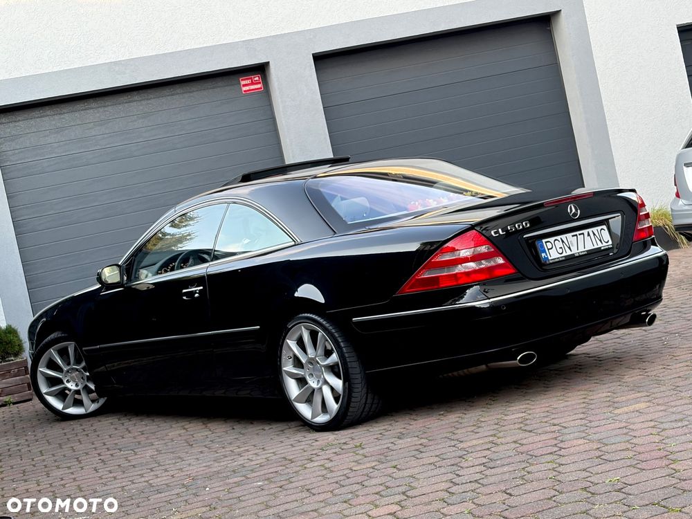 Mercedes-Benz CL - 33