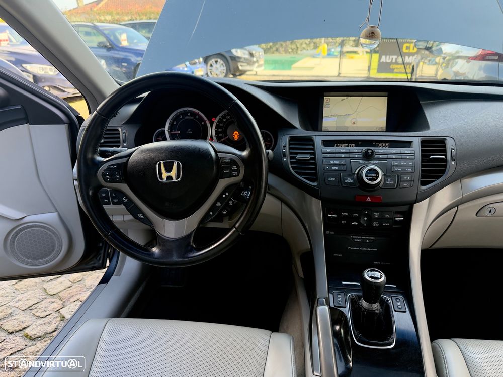 Honda Accord Tourer 2.2 i-DTEC Executive Navi E.Limitada - 53