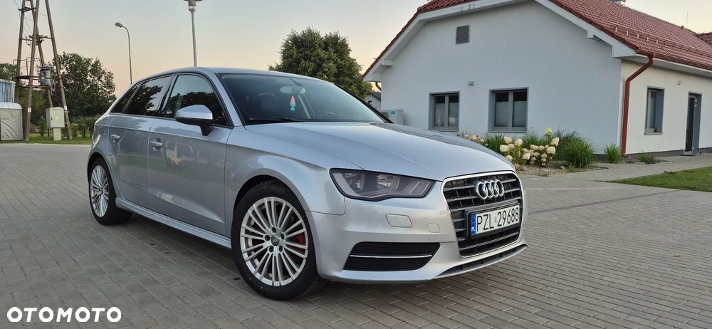Audi A3 Sportback 1.6 TDI (clean diesel) Attraction - 4