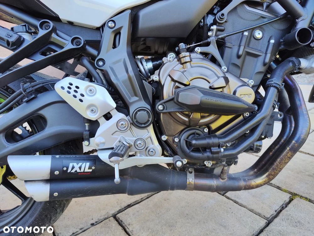 Yamaha MT - 6