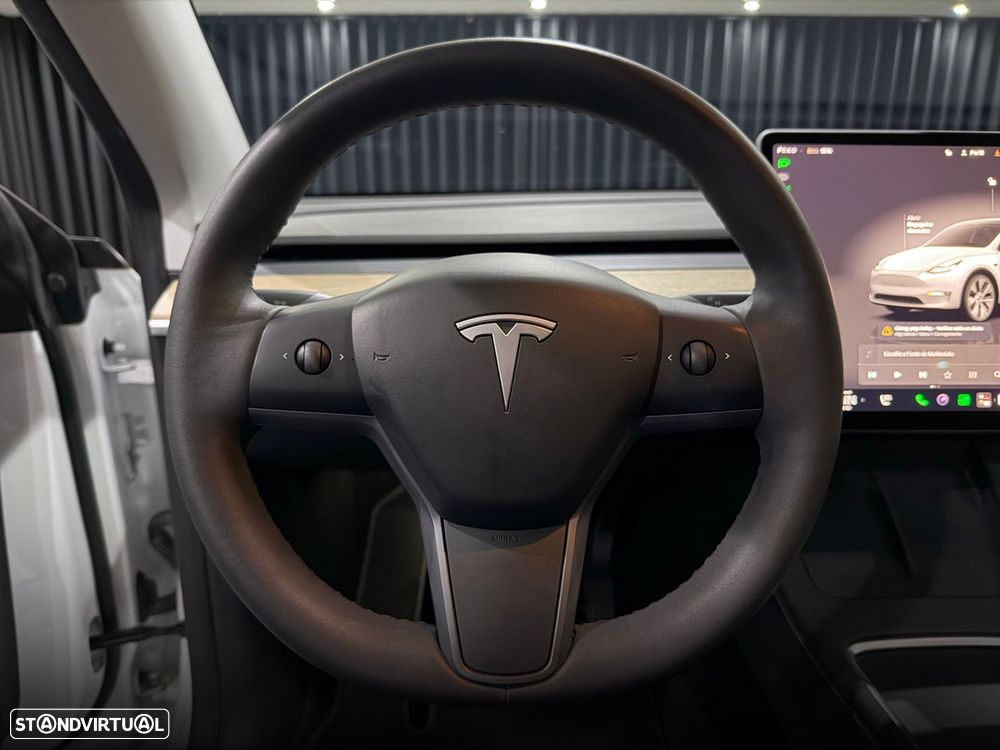 Tesla Model Y Long Range Dual Motor AWD - 19
