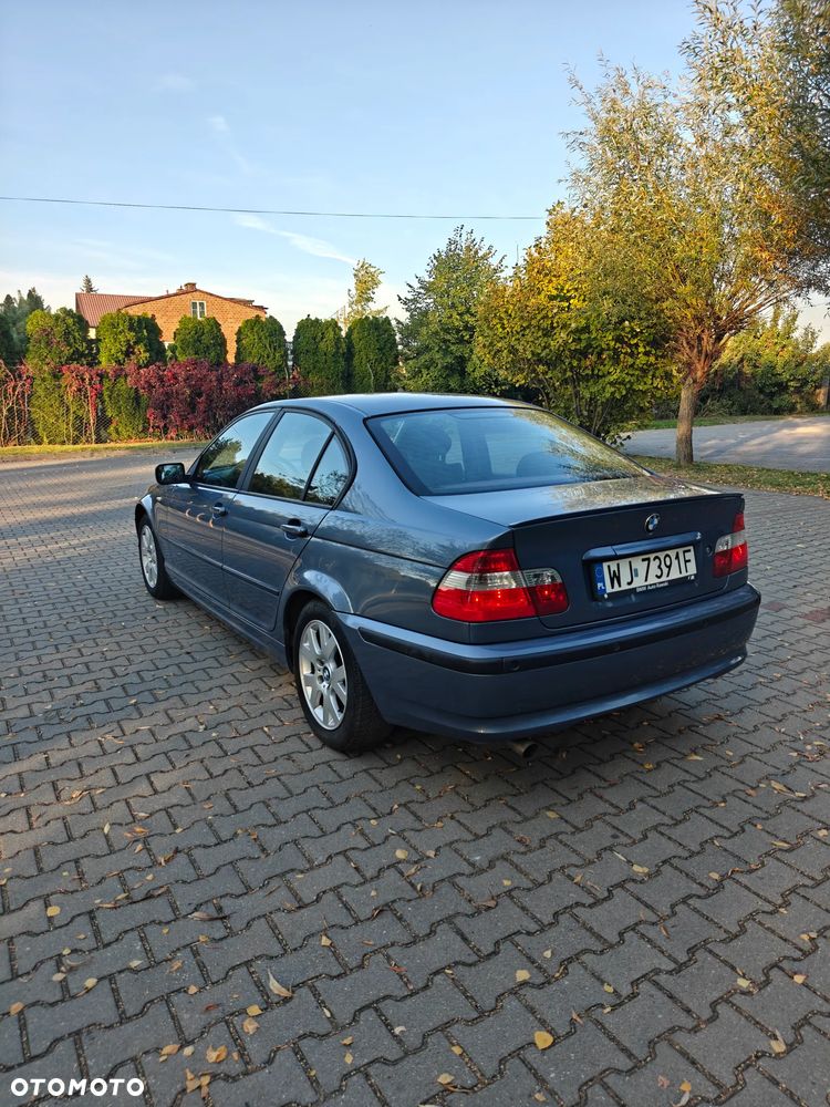 BMW Seria 3 318i - 14