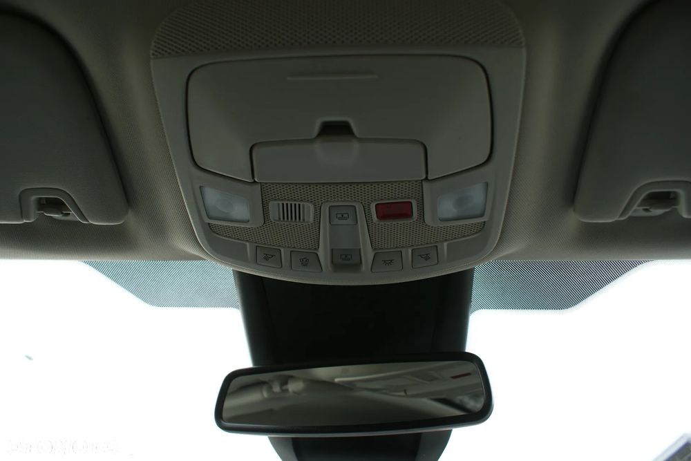 Ford S-Max 2.0 EcoBlue Titanium - 22