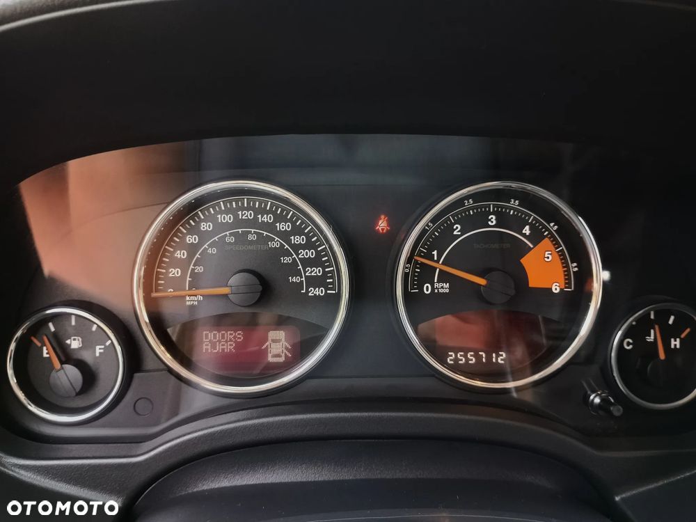 Jeep Compass - 25