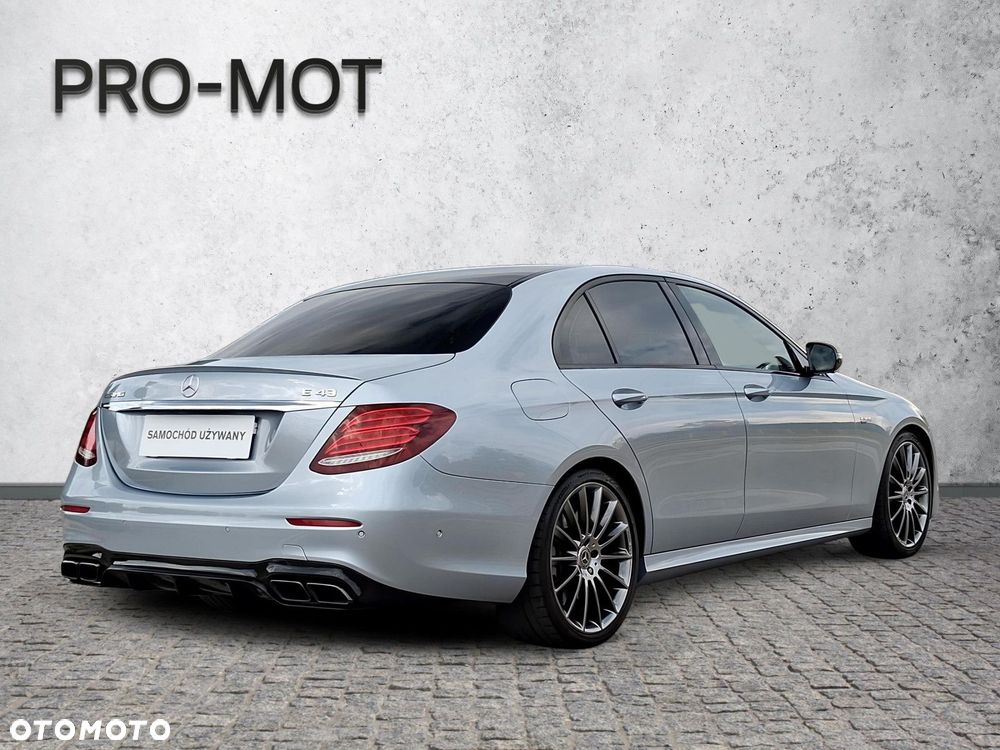 Mercedes-Benz Klasa E - 6