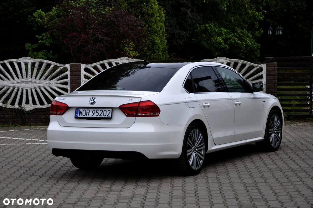 Volkswagen Passat - 13
