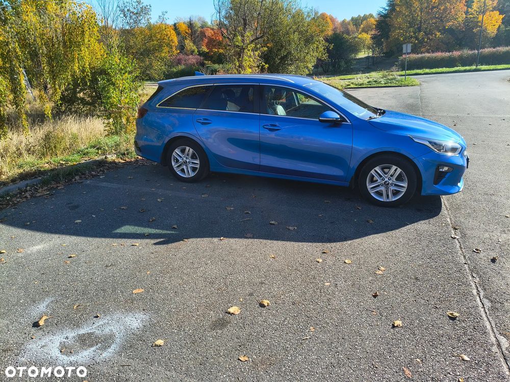 Kia Ceed - 4