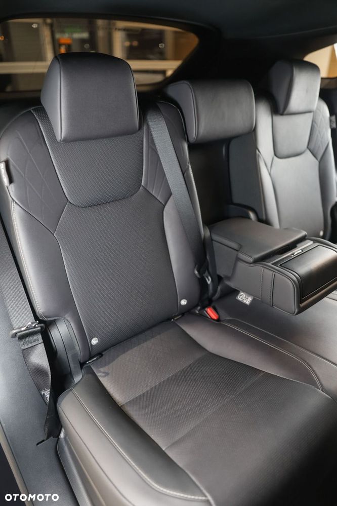 Lexus RX - 16