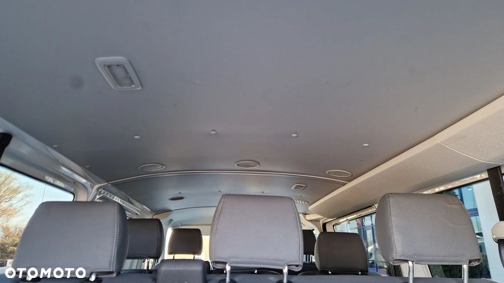 Volkswagen Transporter Kombi L2H1 - 7