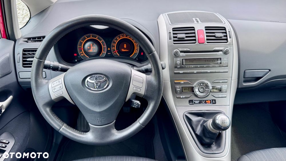 Toyota Auris 1.6 VVT-i Sol - 28
