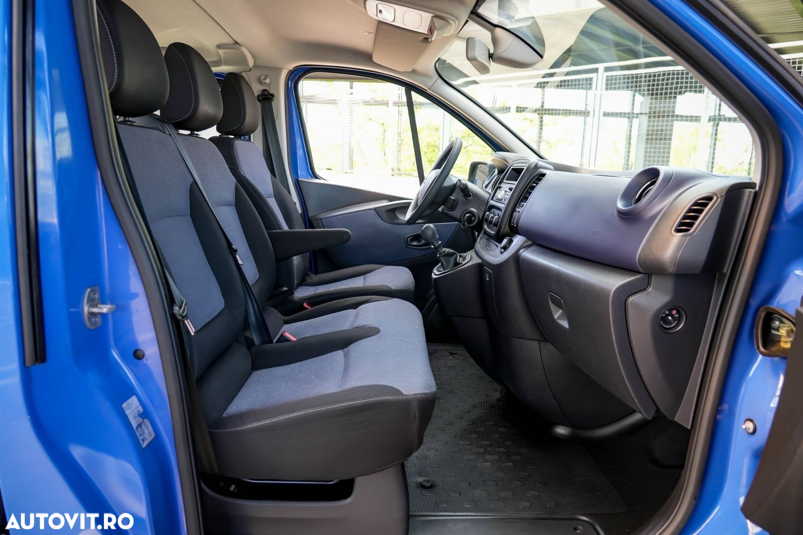 Opel Vivaro - 17