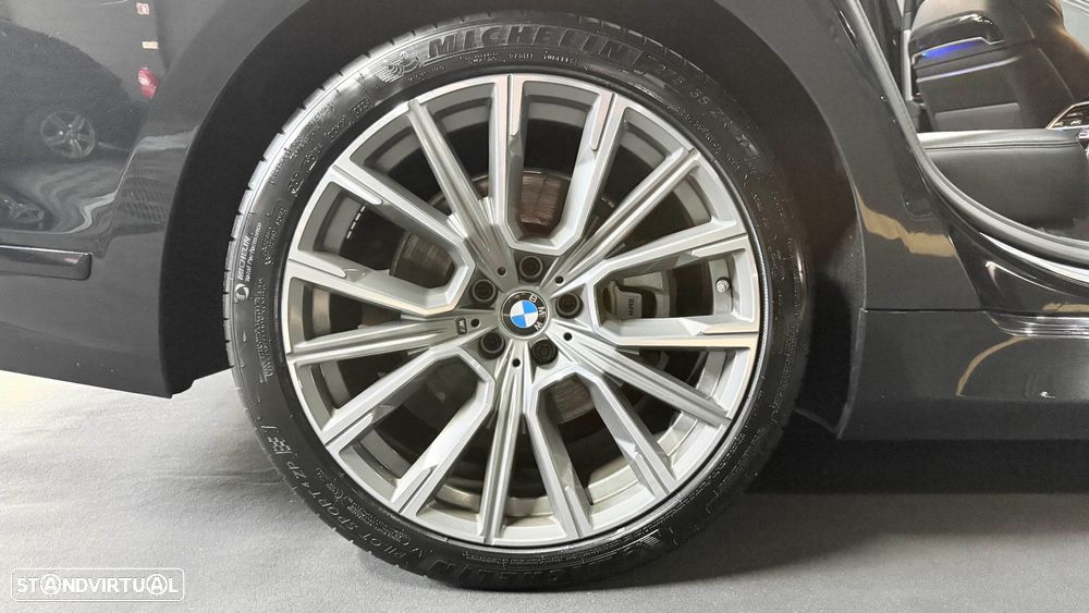 BMW 745 Le xDrive - 34