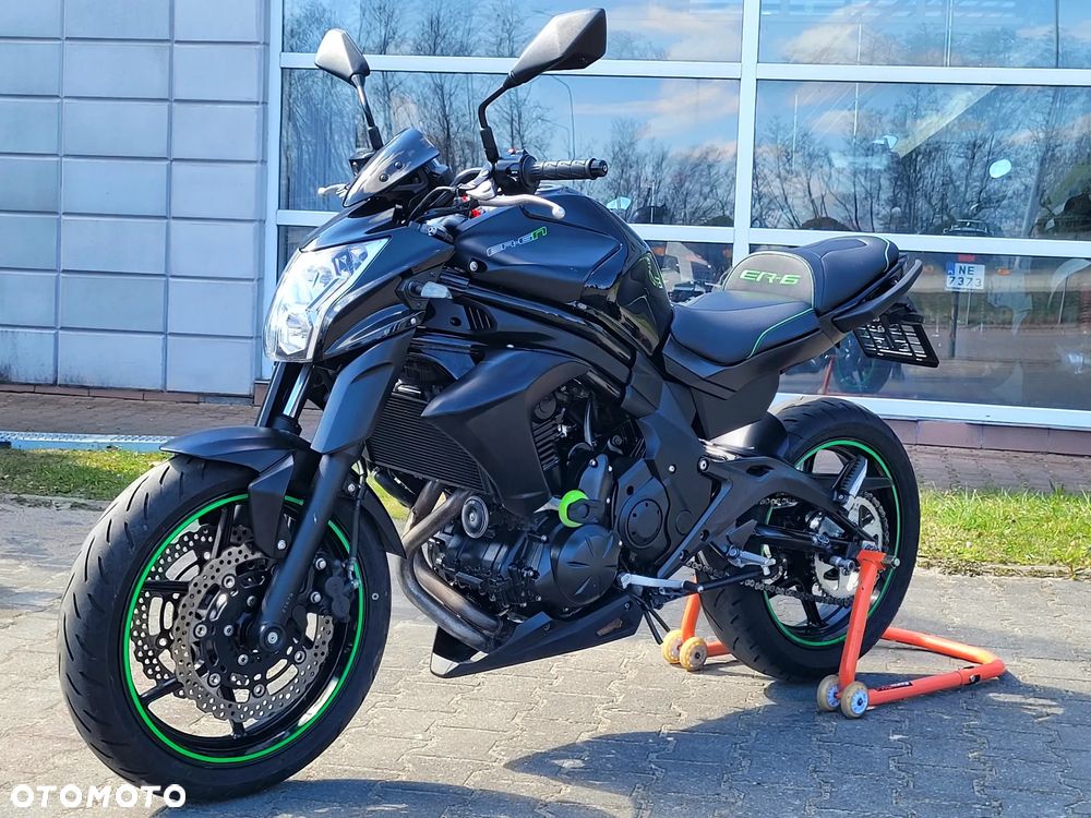 Kawasaki ER - 8