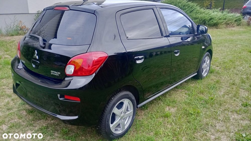 Mitsubishi Space Runner - 4