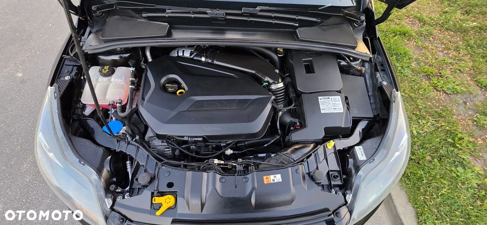 Ford Focus 1.6 EcoBoost Titanium - 23