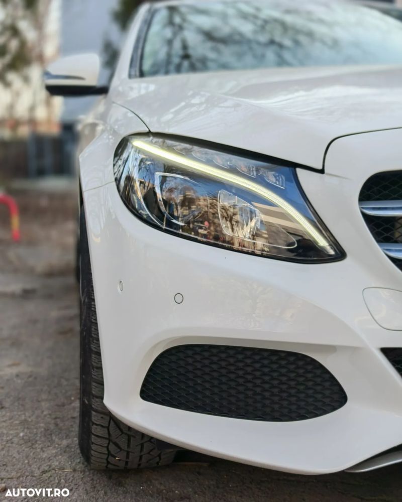 Mercedes-Benz C - 19