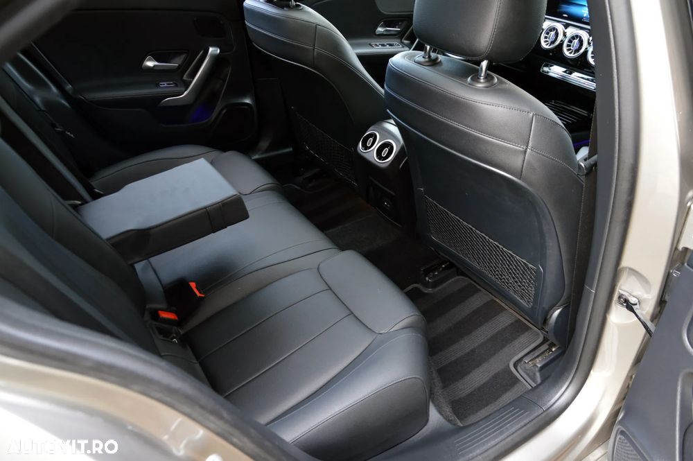 Mercedes-Benz A 180 7G-DCT Lim. Special Edition - 17