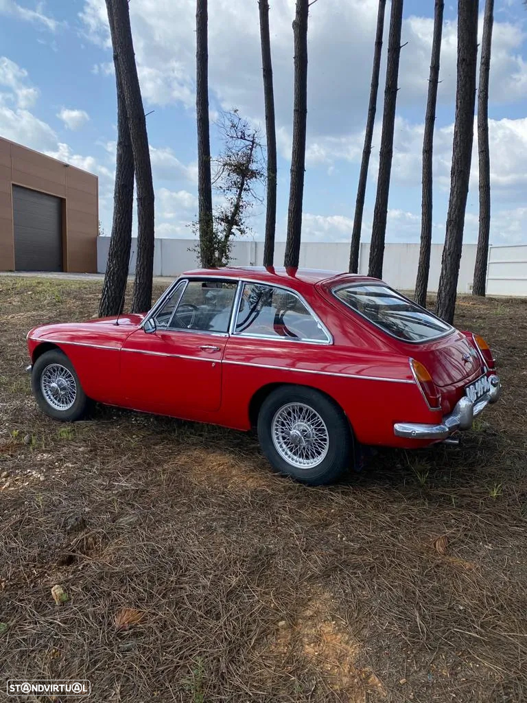 MG MGB - 16