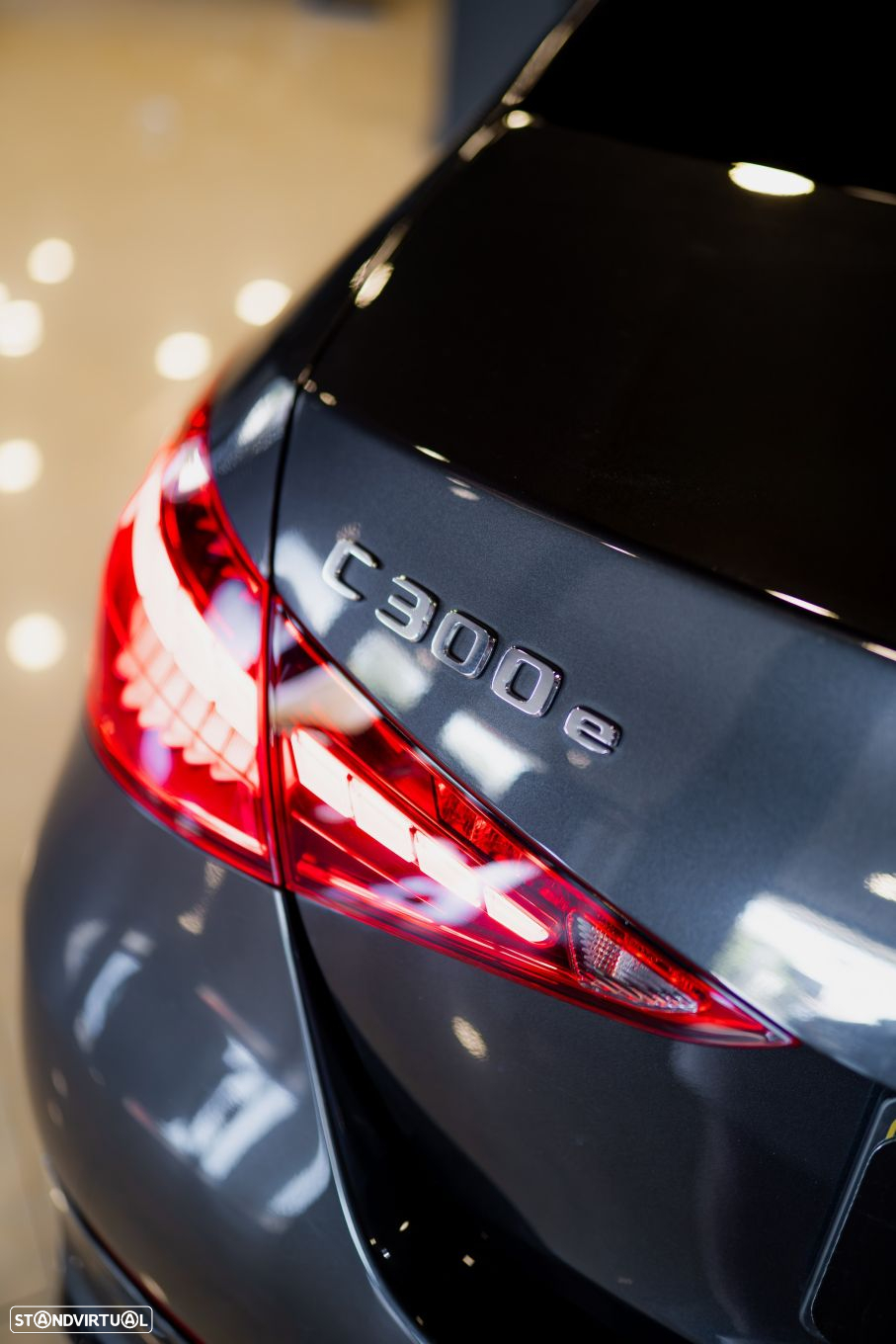 Mercedes-Benz C 300 e AMG Line - 13