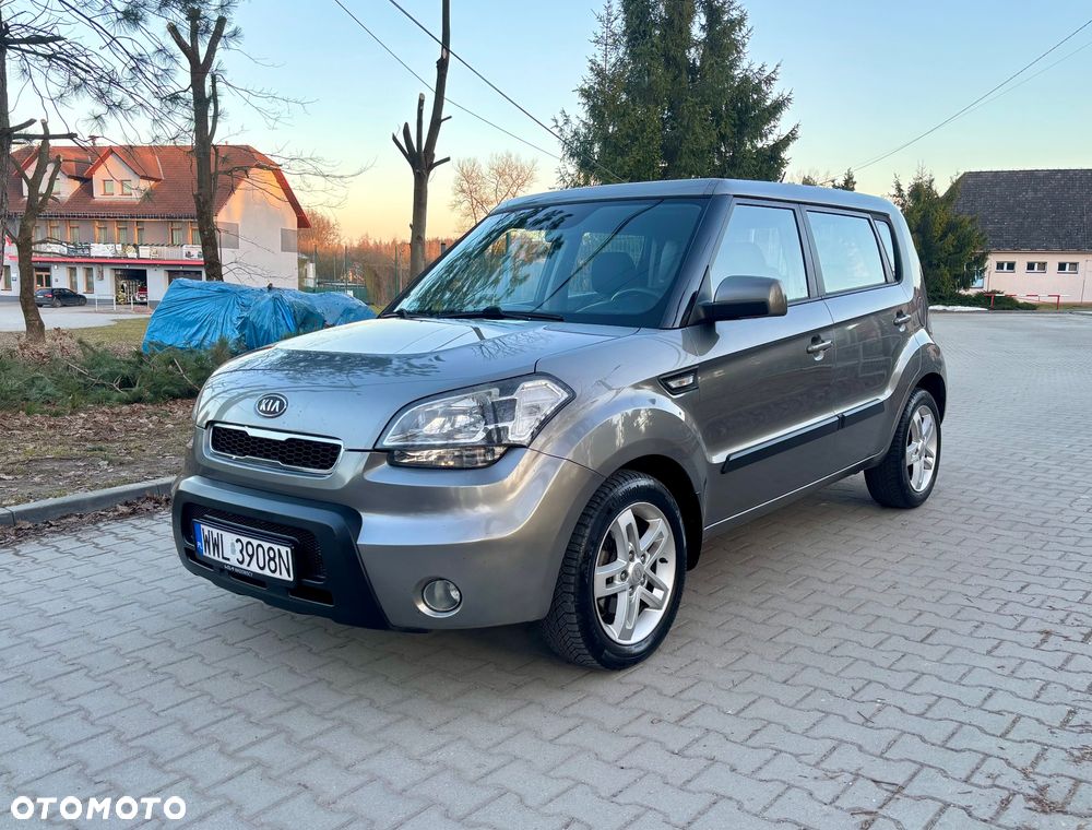 Kia Soul 1.6 CRDI L - 1
