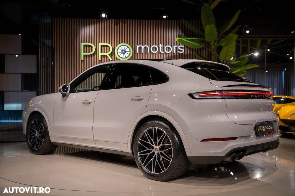 Porsche Cayenne Coupe Standard - 4