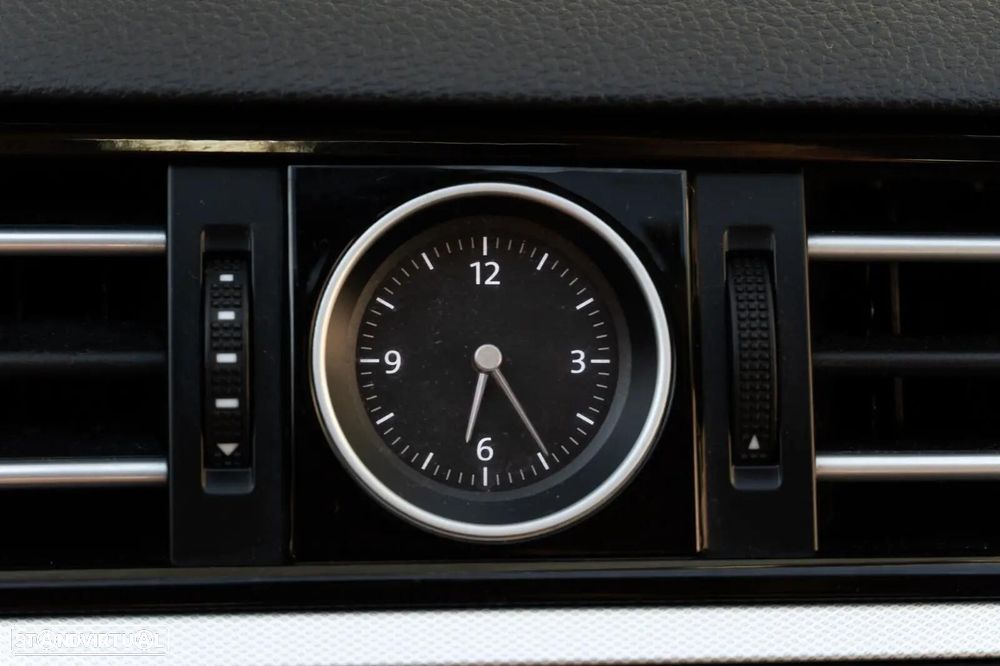 VW Passat Variant 1.6 TDI Confortline DSG - 43