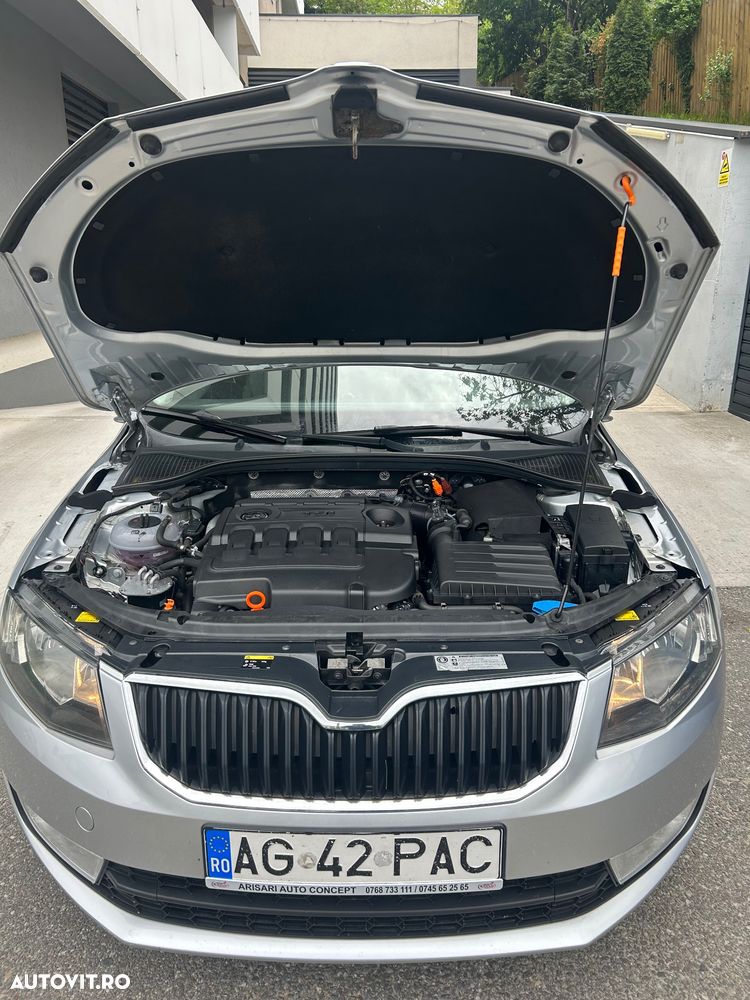 Skoda Octavia 1.6 TDI AMBITION - 25