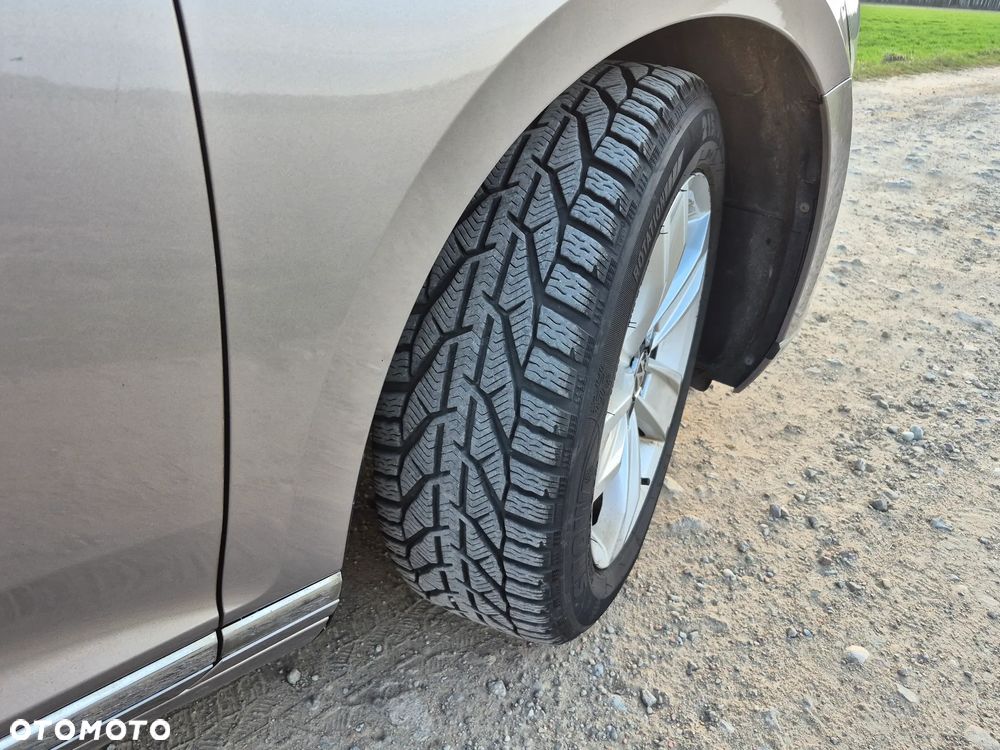 Volkswagen Passat 2.0 TDI 4Mot Elegance DSG - 37