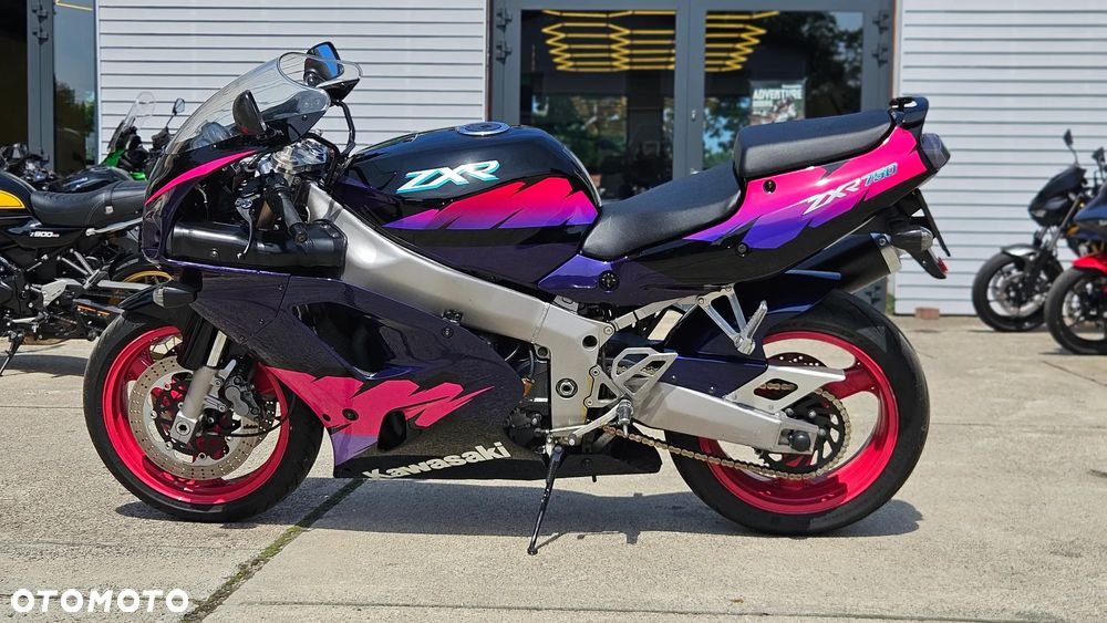 Kawasaki ZXR - 12