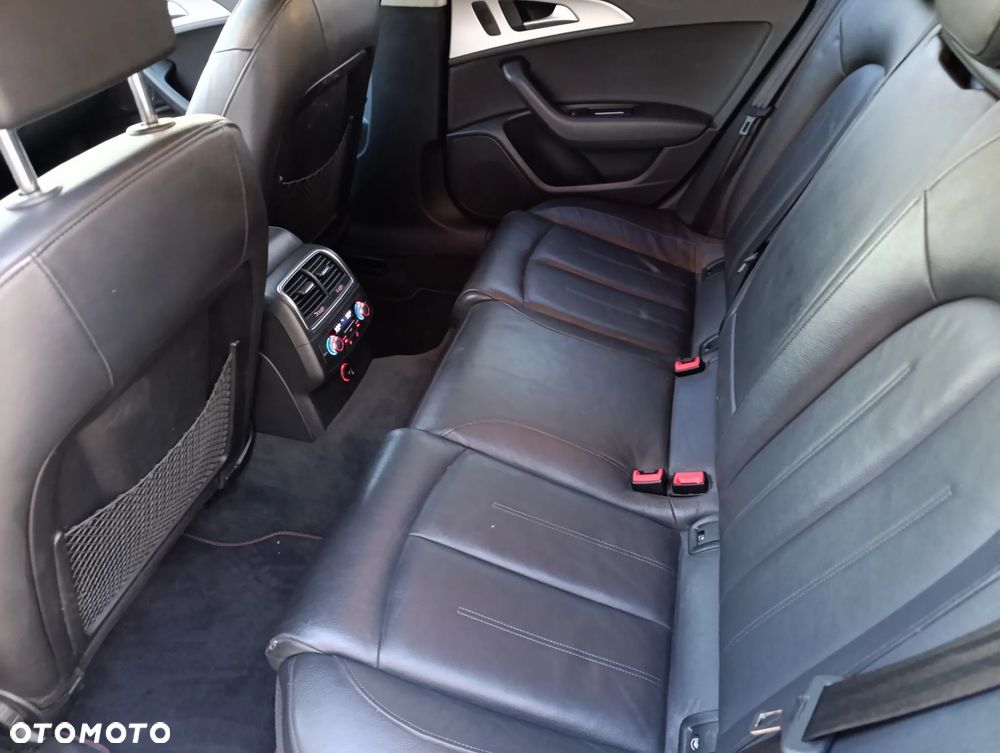 Audi A6 Avant 2.0 TDI Ultra DPF S tronic - 14