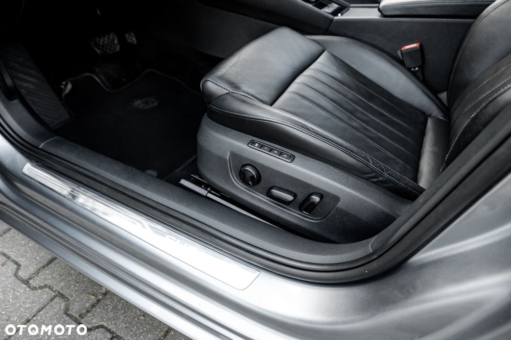 Skoda Superb 2.0 TDI 4x4 L&K DSG - 20