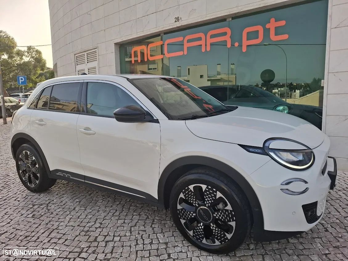 Fiat 600 HYBRID 125 Anos Edition - 1