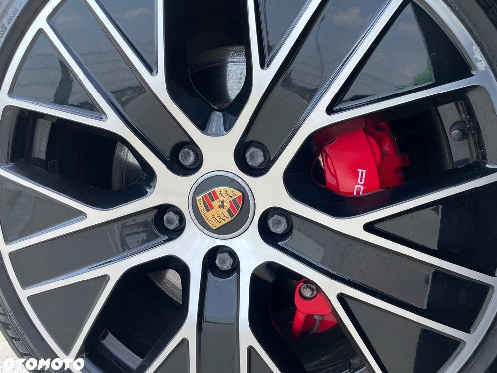 Porsche Taycan 4S Performance Plus - 21