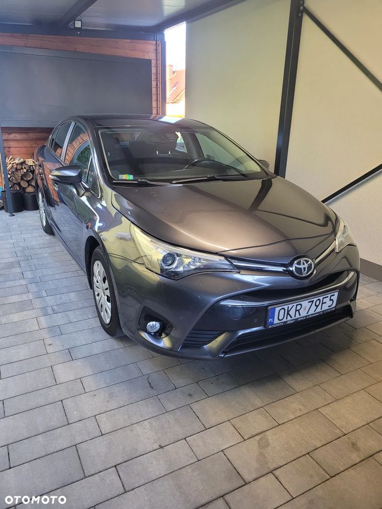 Toyota Avensis 1.8 Active - 2