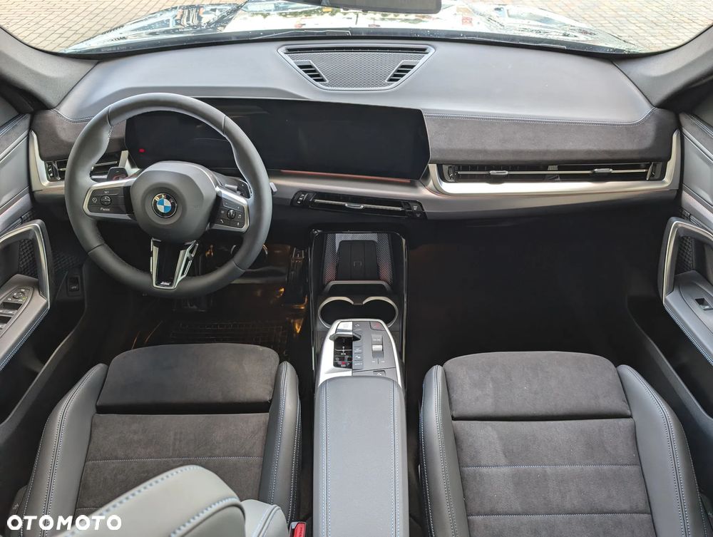 BMW X1 sDrive20i mHEV - 15