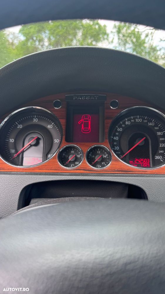 Volkswagen Passat 2.0TDI Comfortline DPF - 4