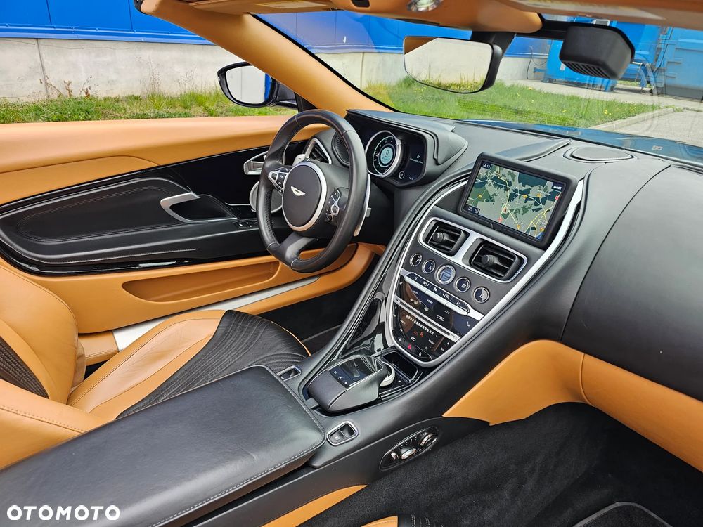 Aston Martin DB11 - 19