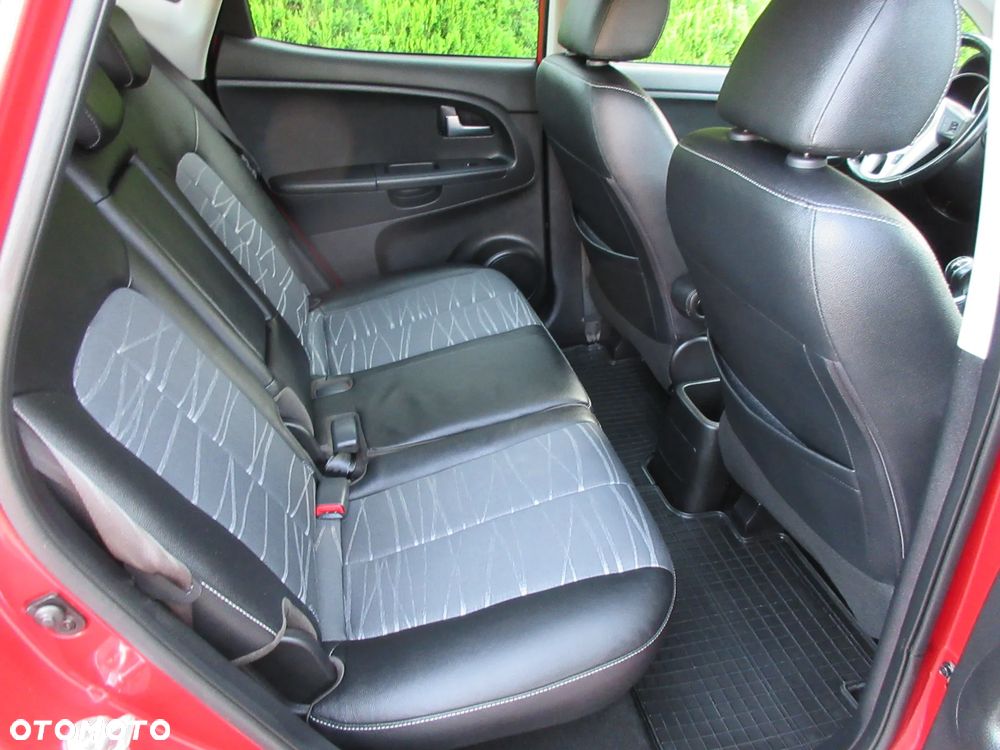 Kia Venga 1.6 CVVT Platinum Edition - 13