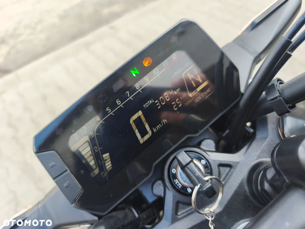 Honda CB - 33