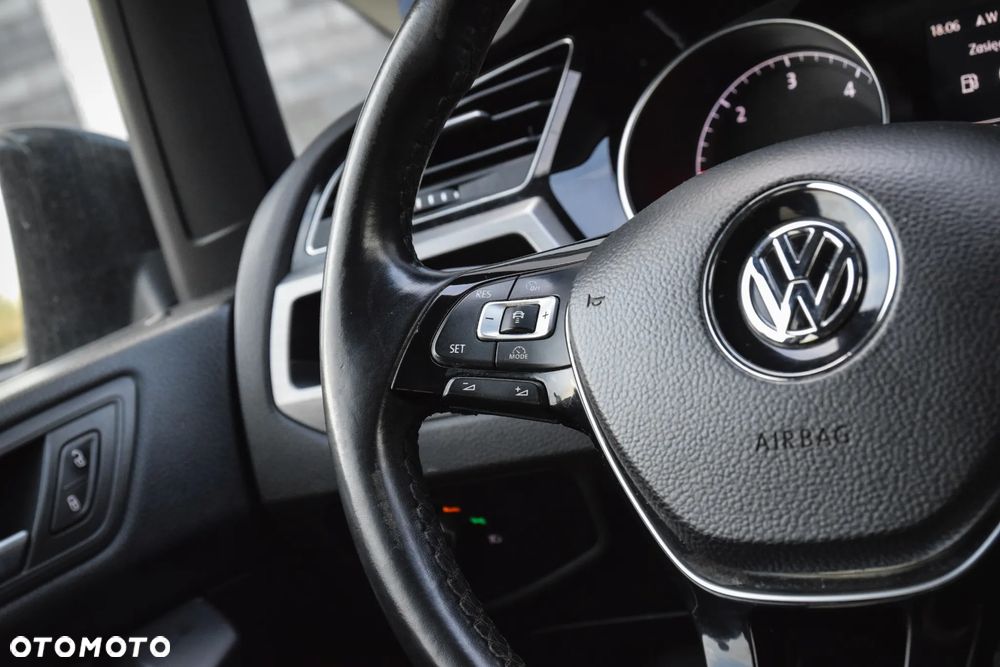 Volkswagen Touran 2.0 TDI BMT Comfortline DSG - 31