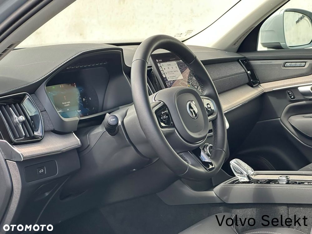 Volvo XC 90 - 24