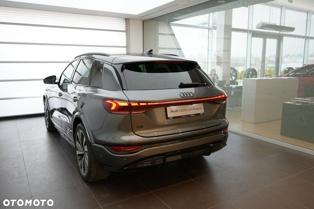 Audi Q6 e-tron - 3