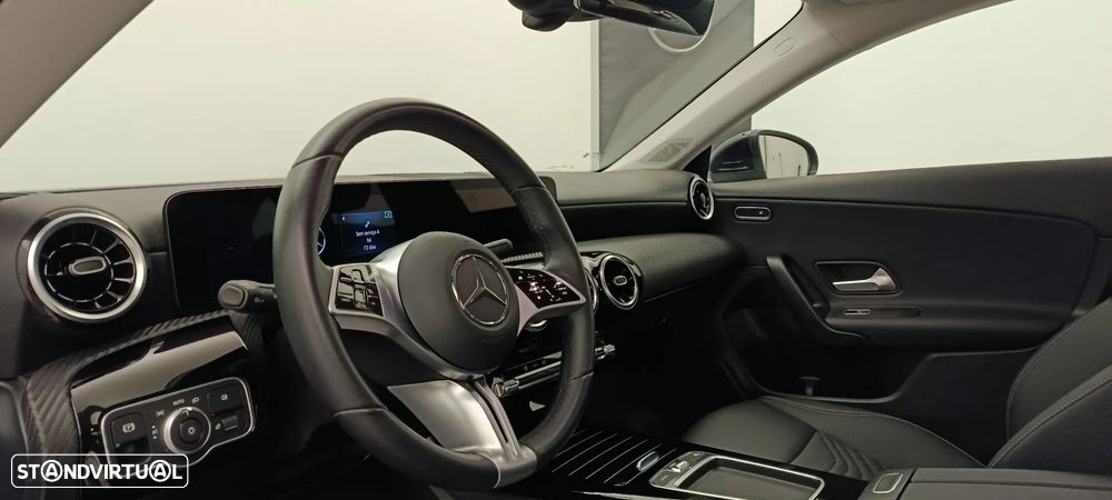 Mercedes-Benz CLA 180 d - 16