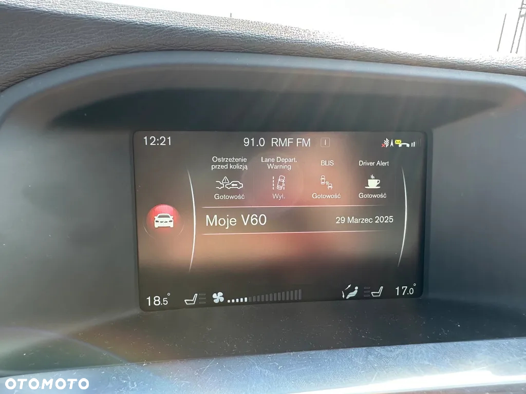 Volvo V60 D5 AWD Summum - 17