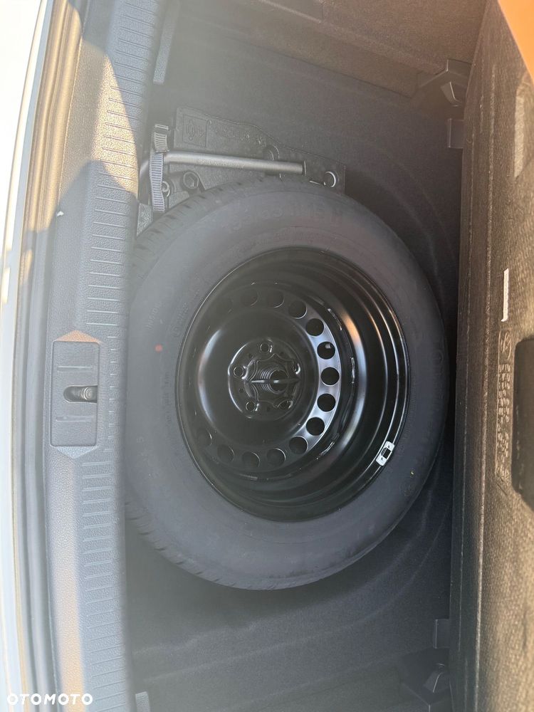 Volkswagen Golf VII 1.0 TSI BMT Trendline - 24