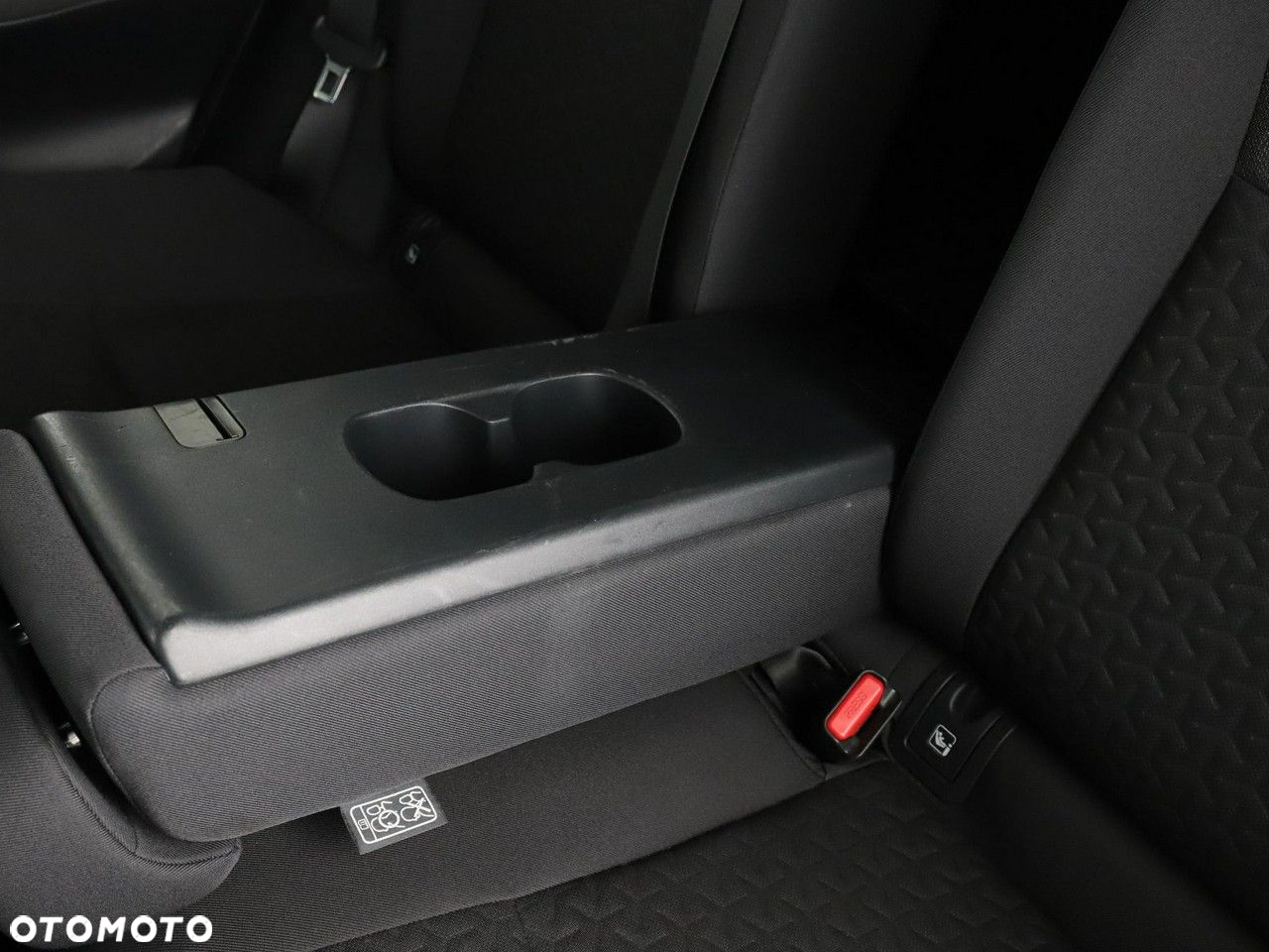 Toyota Yaris Cross Hybrid 1.5 Style - 33